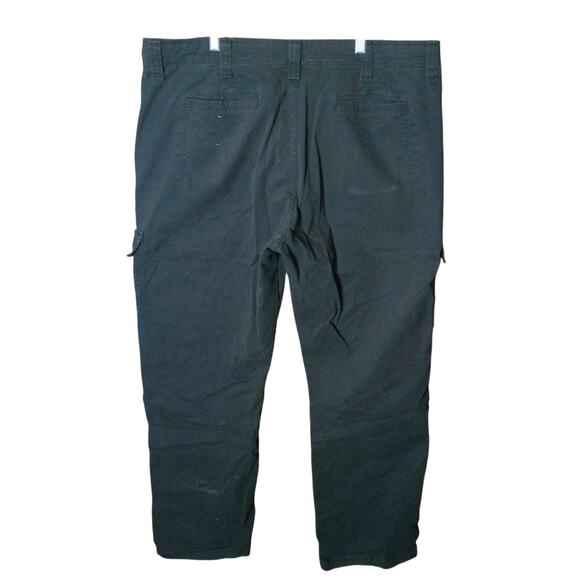Wrangler Mens 38 x 32 Black Cargo Relaxed Fit Cotton Stretch Utility  Pants - Picture 2 of 5